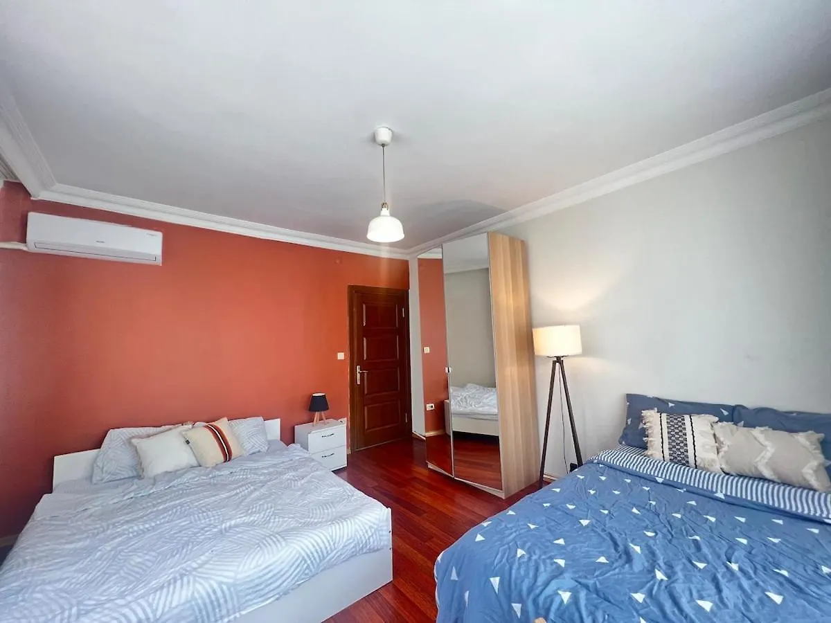 Spacious Flat, 4Br, 4Acs, Taksim, Uelk 1 Istanbul