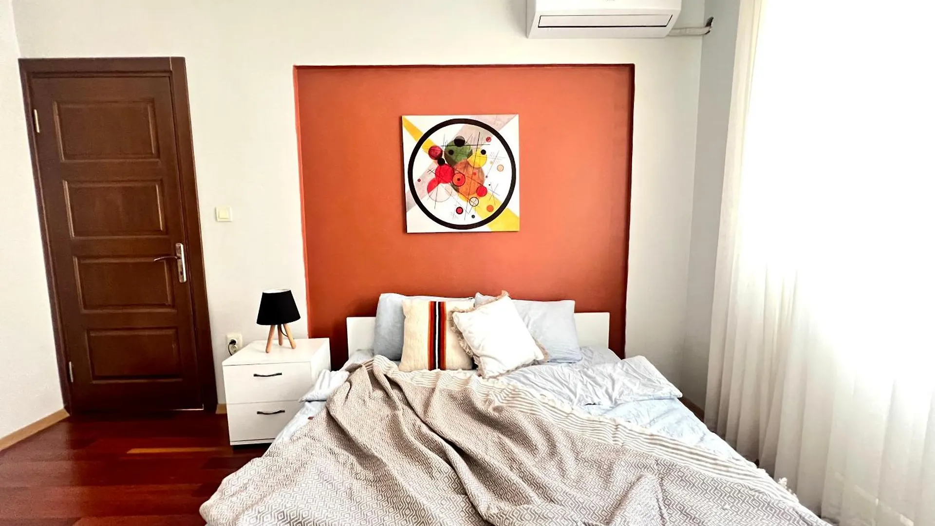 Spacious Flat, 4Br, 4Acs, Taksim, Uelk 1 Istanbul 0*,